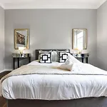 2 Bed Apartment- Mayfair 4