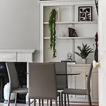 2 Bed Apartment- Mayfair 4