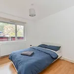 3 Bedrooms Flat Crystal Palace