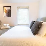 Kings Cross, 2 Bed Apartment