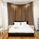 Enchanting 2Brgarden Flat