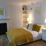 Authentic 3 Bed Historic House Soho, London