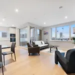 Modern 2 Bed Heart Of Elephant Castle