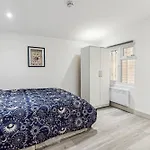 Cozy Tooting Apartment