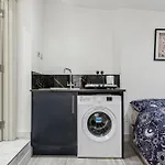 Cozy Tooting Apartment