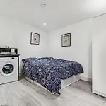 Cozy Tooting Apartment