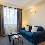 Capital One Bedroom Flat Chelsea Cloisters 724