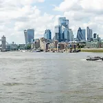 Quaint Apartment Near Tower-London Bridge And Big Ben