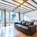 Cosy Guest House In Central London
