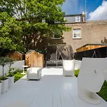 Huge 5 Storey 4 Bed Terraced Family Home In Queens Park