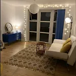 East London Two Bedroom Apartment With Private Patio - Entire Apartment