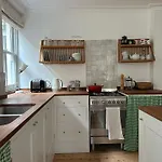 2 Bed Luxe Garden Apartment