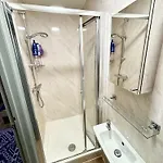 Cozy Ensuite In The Heart Of London