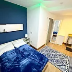 Cozy Ensuite In The Heart Of London
