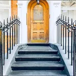 Fabrick Square Luxury City Centre Apartment