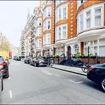 Fabrick Square Luxury City Centre Apartment