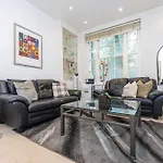 spacious Knightsbridge flat