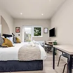 Posh Studio Stay With Functional Kitchenette