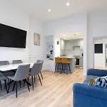 Luxury 2 Bed Flat In Notting Hill