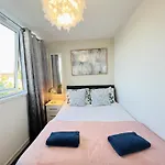 London Central Service Apartment