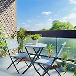 London Central Service Apartment