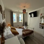 Cozy Flat With Balcony