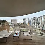 2 Bedroom Cozy Apartment Near Kew Bridge