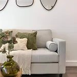 Tranquil Garden Studio In Neasden, London