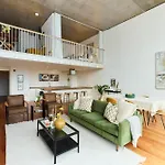 The Wenlock Arms - Inviting 1Bdr Flat With Study Room And Balcony