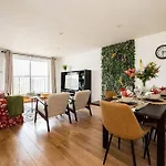 Wild Roses Service Apartments - East India