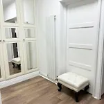 Fulham Lux Apartment