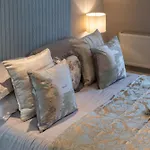 Huge 200Sqm Luxury 3-Bedroom Mews Villa