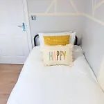 Olive Immaculate Wembley Apartment, 15Mins To Central London, By Edens