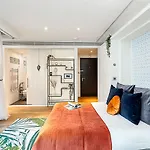 Idyllic Covent Garden Flat