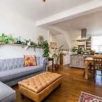 Historic 18Th Century Terrace House