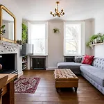 Historic 18Th Century Terrace House