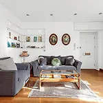 Lovely 1 Bed Home With Garden