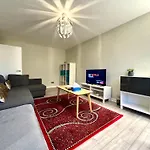 Spacious 1 Bedroom Apartment Edgware Road Central London