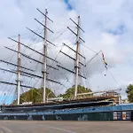 Modern Deluxe Apartment London Greenwich - Great Transport Links