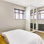 13A Rostrevor Mews