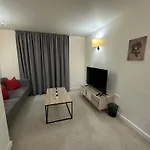 One Bedroom Apartment Next To Wembley Staduim