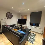 Clifton - Luxury 1 Bed Flat - 1 Min Walk To Tube