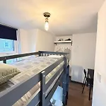 Cozy Guest Two Bedroom Flat