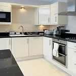 Opulent Mayfair 2 Bedroom House With Rooftop By Hyde Park