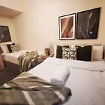 Cozy Guest House Near London O2 Arena