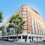 Executive Sloane Apartment 810