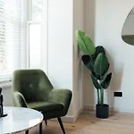 Luxurious & Modern London Apartment In Honor Oak