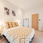 Luxurious & Modern London Apartment In Honor Oak