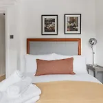 Royal Hideaway - La Reserve South Kensington