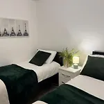Beautiful Home In Central London